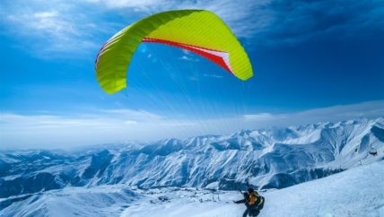 paragliding-in-gudauri